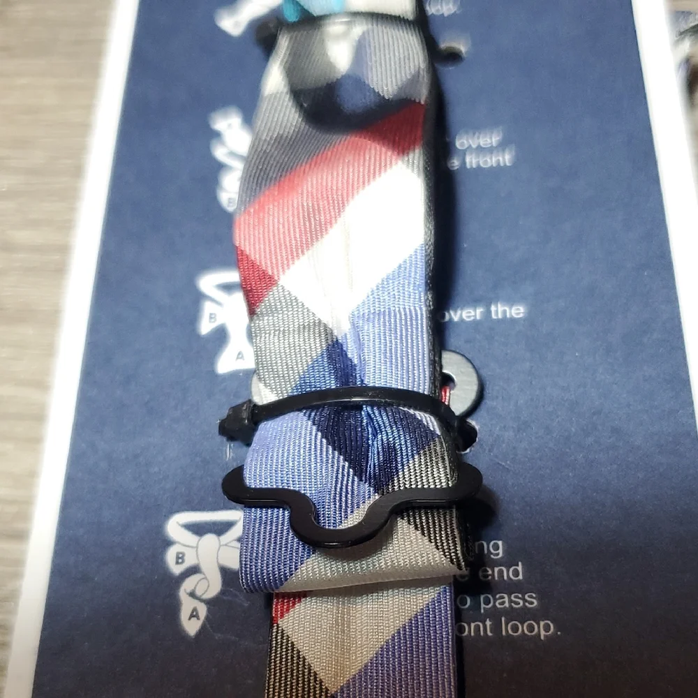 🏈CHAPS VIBRANT BOW TIE